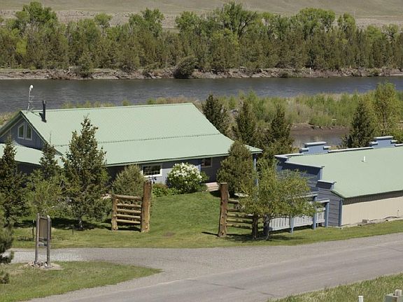 2nd image of 28 River Dr