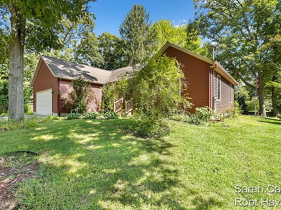 2nd image of 5880 Verta Dr NE