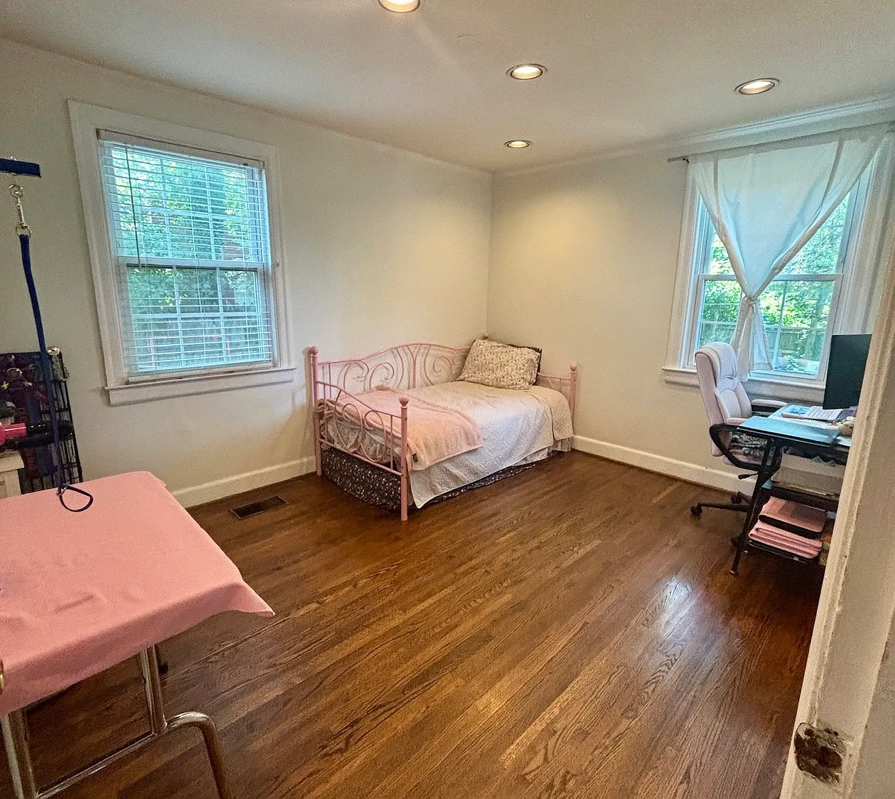 3503 Murphy Rd — Photo 1