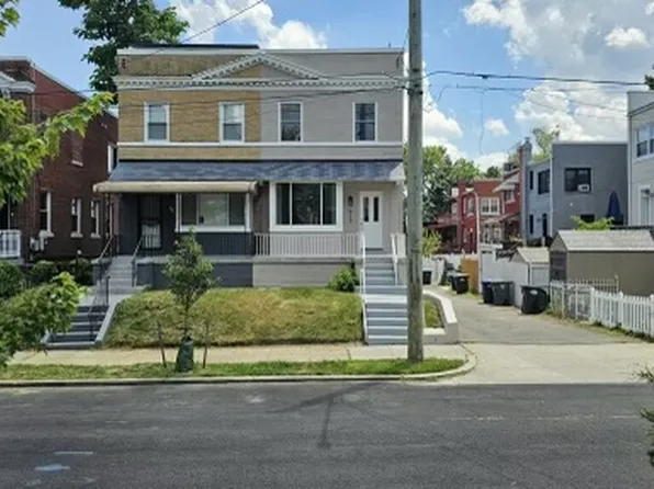 618 Tewkesbury Pl NW, Washington, DC 20012