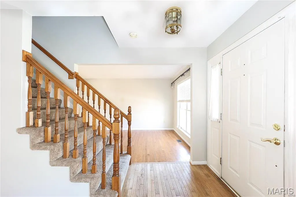 Building Photo - 226 Cheval Square Dr