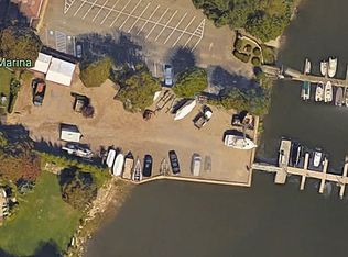 471 Riverside Ave, Westport, CT 06880