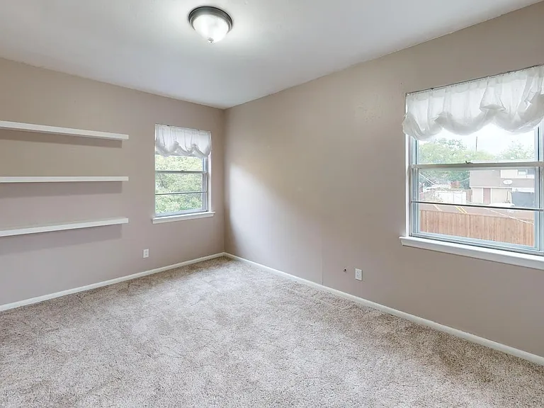 3301 Matador Dr — Photo 17
