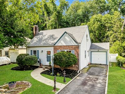 272 Forest Dr, Union, NJ, 07083