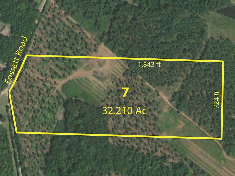 2nd image of 6 Fossett Rd #L