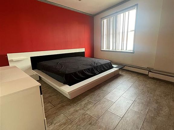 5th image of 51 Lexington Ave #1