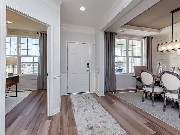 4th image of 791 Adler Dr