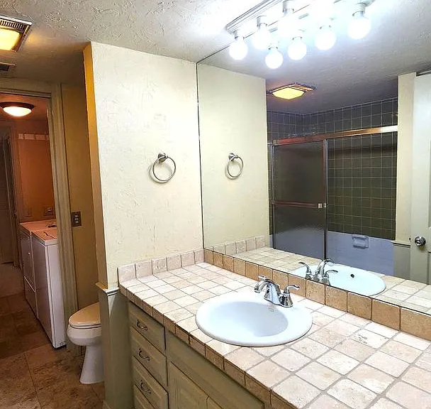 7900 Lakehurst Dr — Photo 28