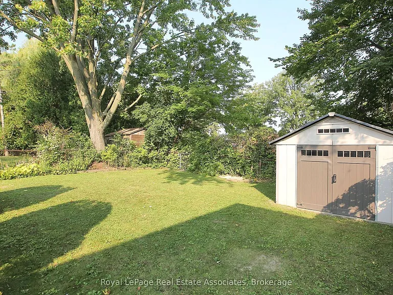 130 Grandview Ave — Photo 19