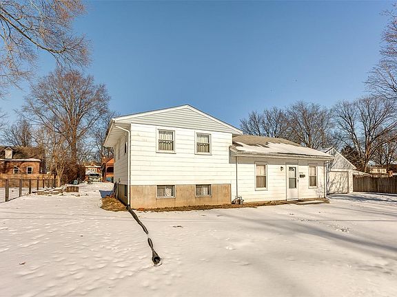 2nd image of 101 W South St