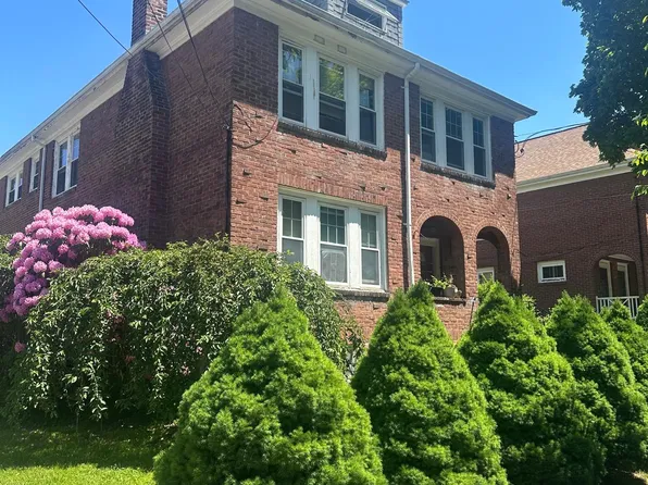 47 Hatherly Rd #47, Brighton, MA 02135