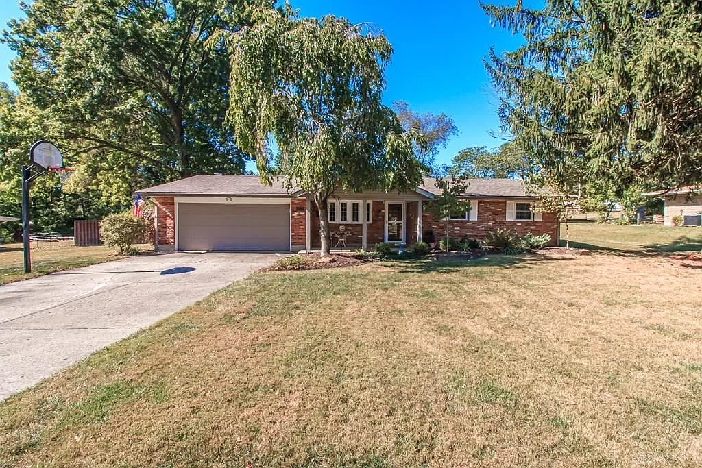 3950 Beechwood Dr photo 1