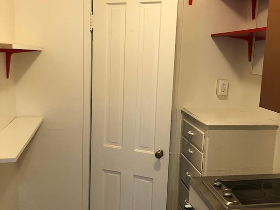 5th image of 1331 N Alta Vista Blvd APT 105