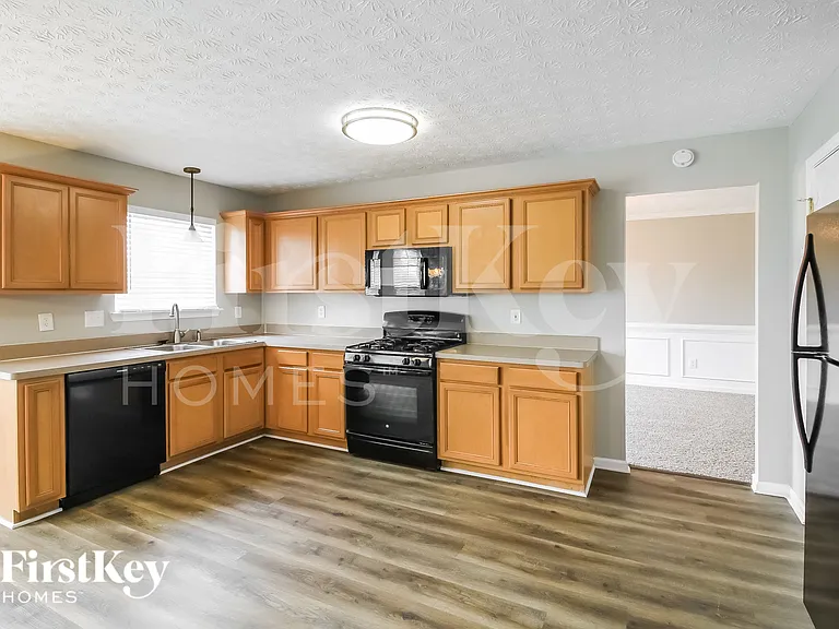 15 Dairyland Dr — Photo 7