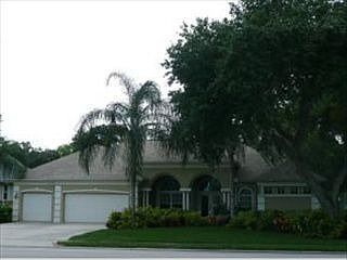1st image of 535 Country Club Dr