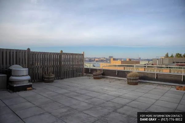 Rented by Level Group | media 1