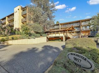 9857 Manchester Dr #409, Burnaby, BC V3N 4P5