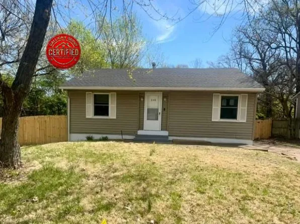 316 Cameron Rd, Saint Louis, MO 63137