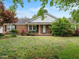 2405 Colgate Dr, Fayetteville, NC 28304