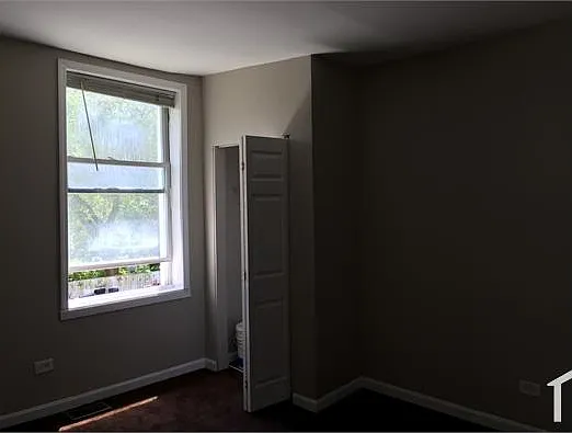 5 bed, 1200 sqft, $2,800 — Photo 2