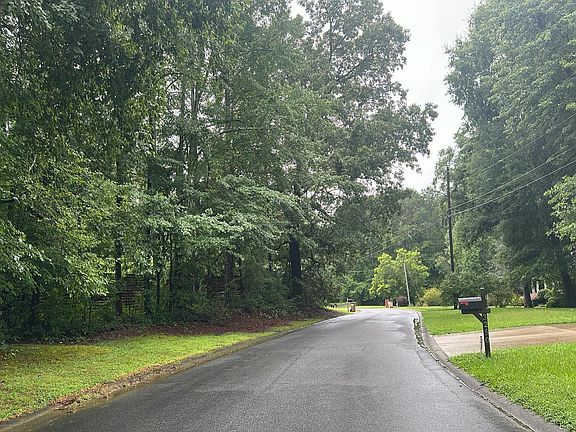 4th image of 3245 Cove Creek Ln