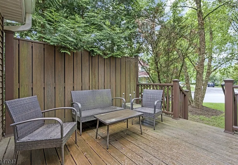 9 Northbridge Pl — Photo 20