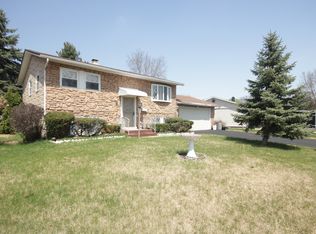 5017 Cedarwood Ln, South Bend, IN