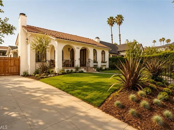 1519 Courtney Ave, Los Angeles, CA 90046