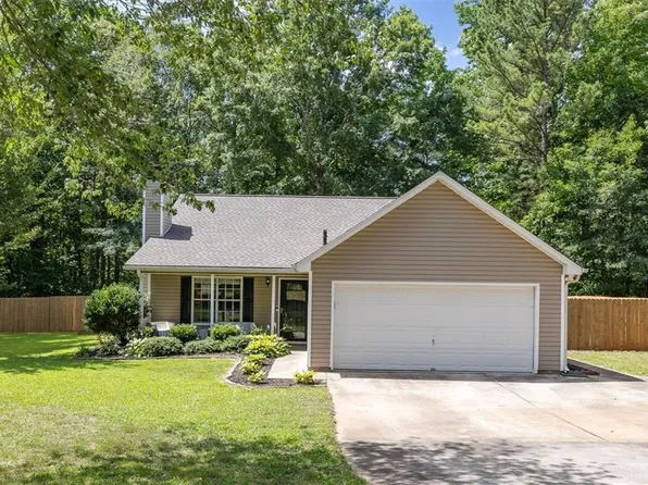 240 Saddlebrook Dr, Senoia, GA 30276