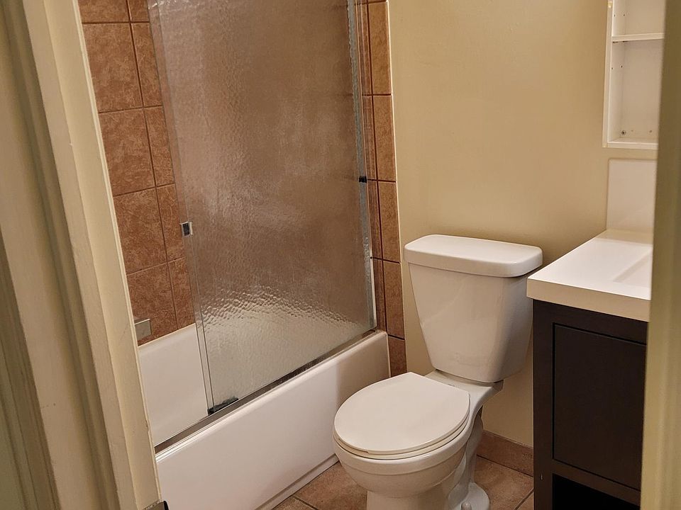 2nd floor bath