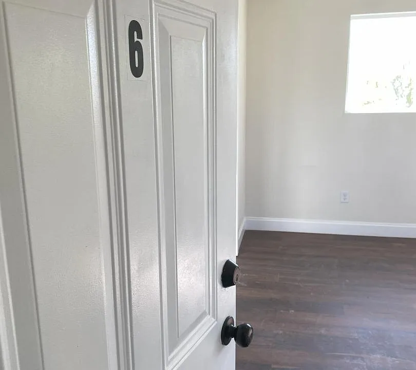 337 E Main St #6