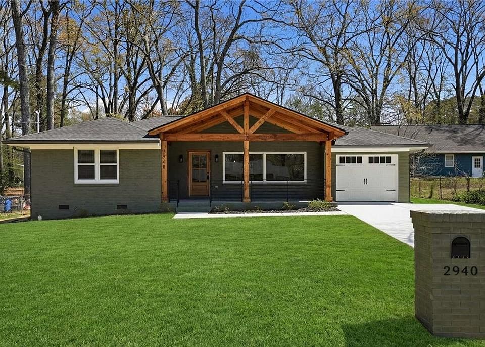 1st image of 2940 Cloverhurst Dr