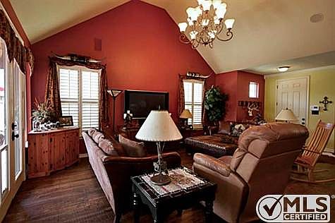 5th image of 6621 Shady Glen Way