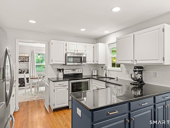 5th image of 130 Alpine Drive