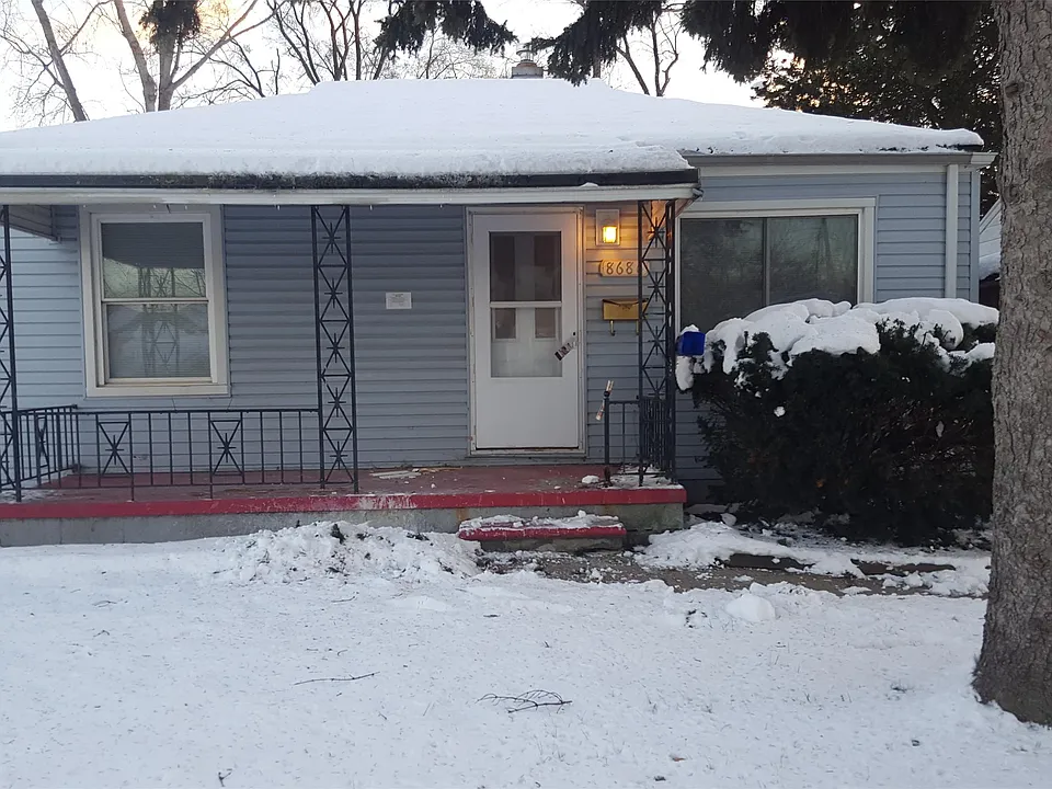 8686 Ford Ave