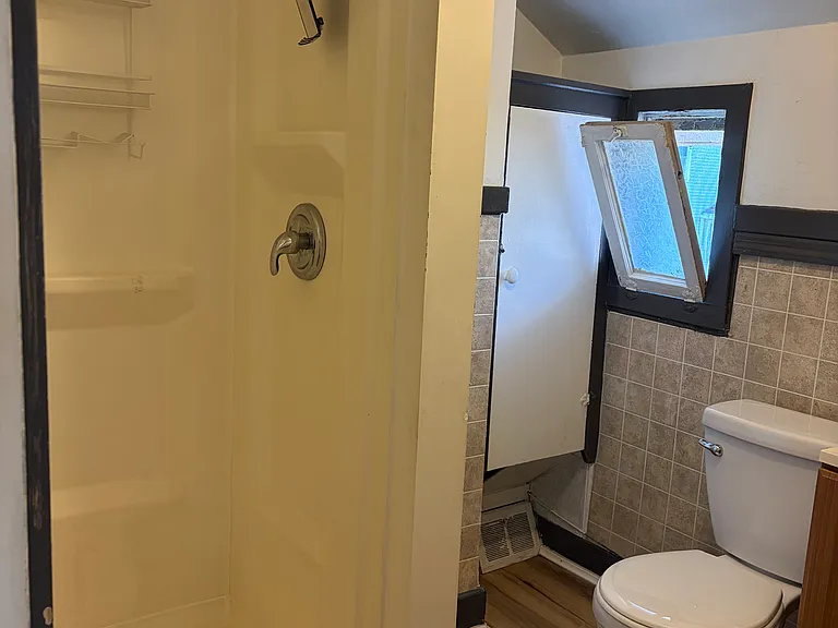 504 Liberty Ave — Photo 14