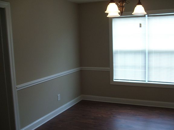 4th image of 2609 Sawgrass Dr #B