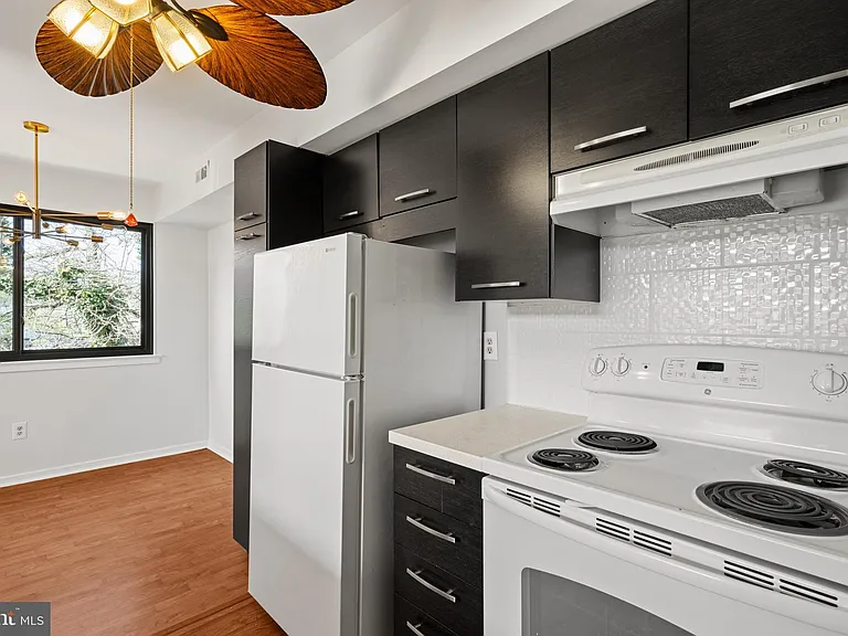 2204 Sandra Rd — Photo 18