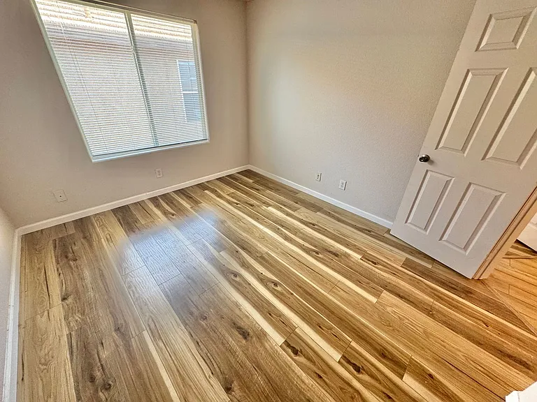 4972 W Moberly Ave — Photo 16