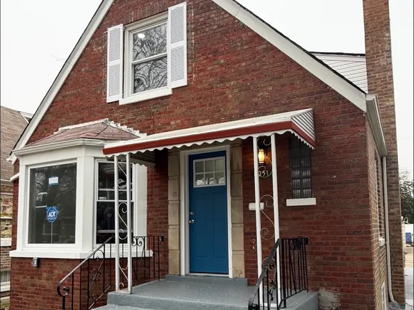 8051 S Yale Ave, Chicago, IL 60620