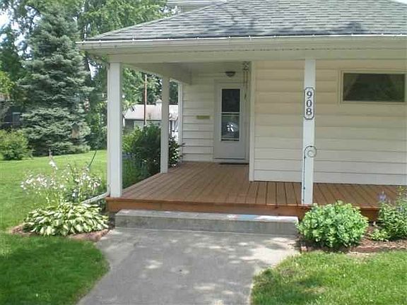 3rd image of 908 Wilson Ave