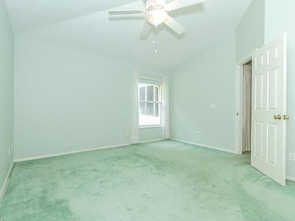 5th image of 20931 Country Barn Dr