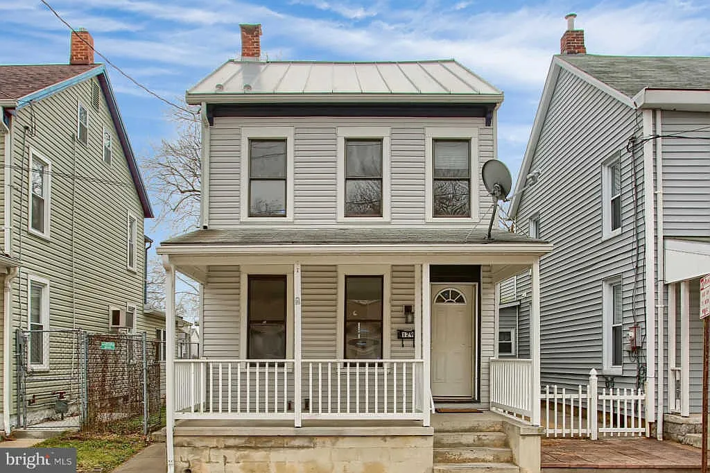 129 Porter Ave photo 1