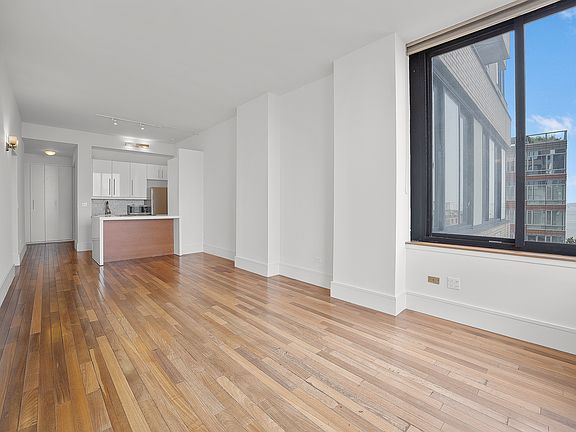 5th image of 99 Battery Pl APT 11F