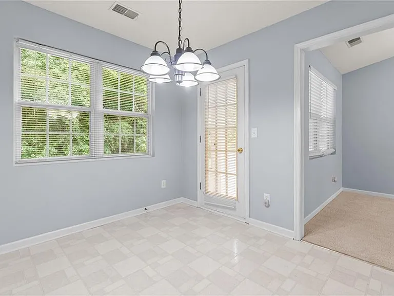 2510 Fort Daniels Dr NE — Photo 3