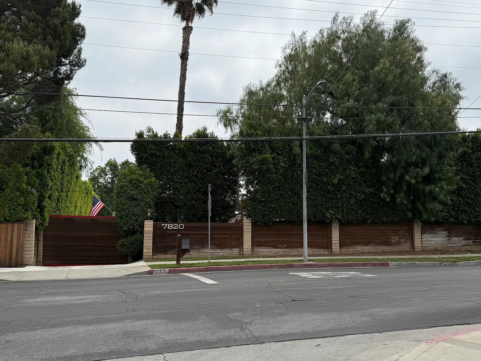 3 bed, 1842 sqft, $2,200 — Photo 1