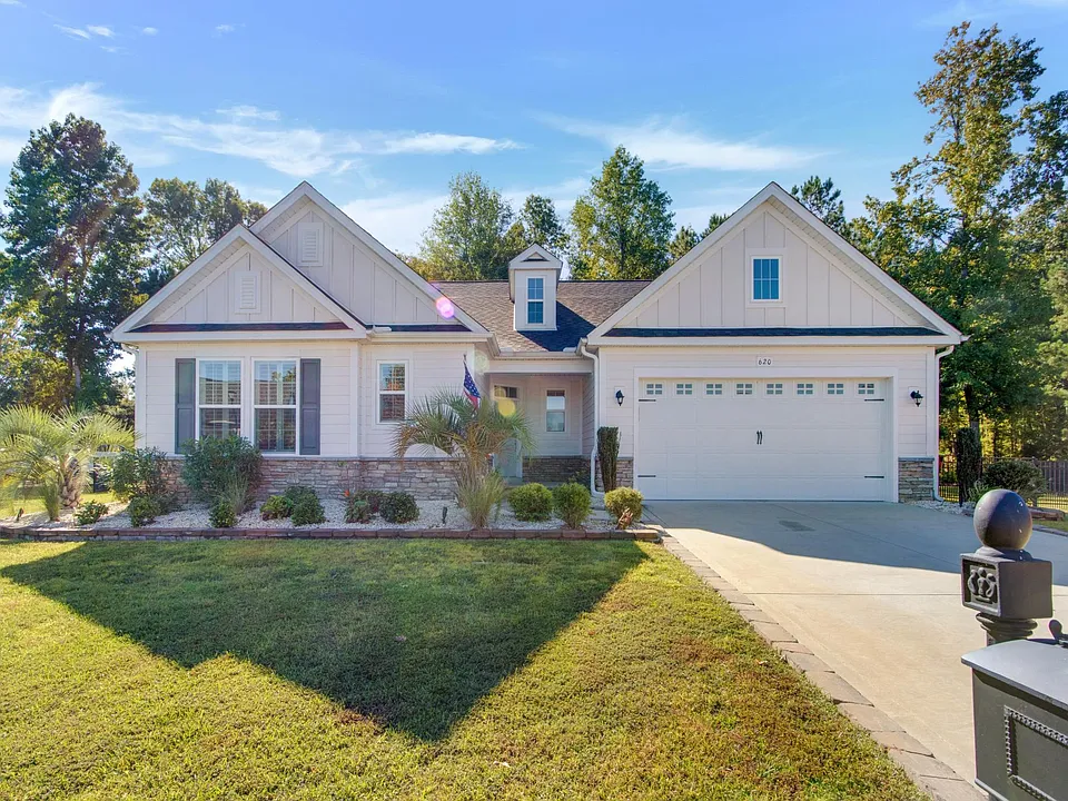 620 Blue Sail Ct