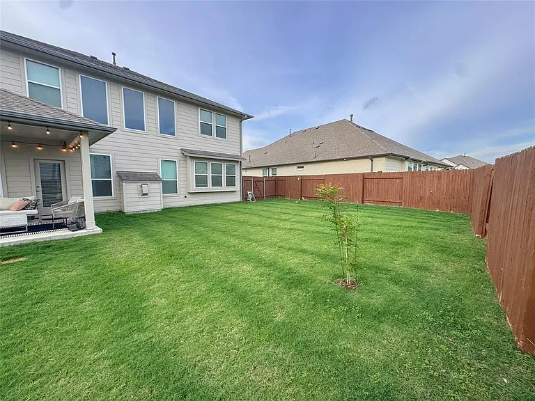 4217 Dawn Lorraine Dr — Photo 9