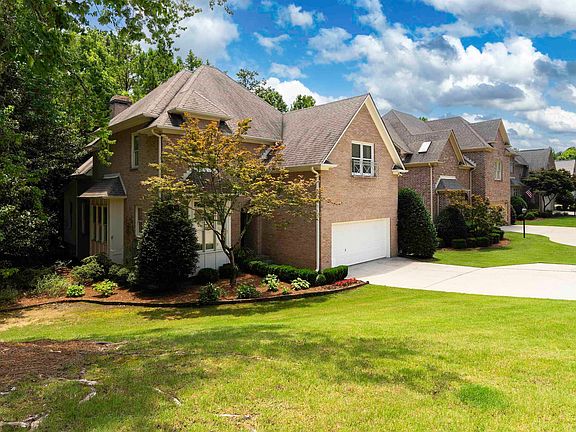 3rd image of 2537 River Trace Cir