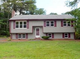 69 Duffy Dr, Taunton, MA 02780